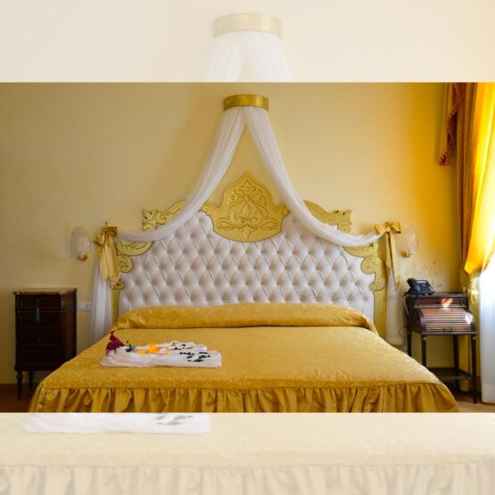 Testata capitonné con cornice